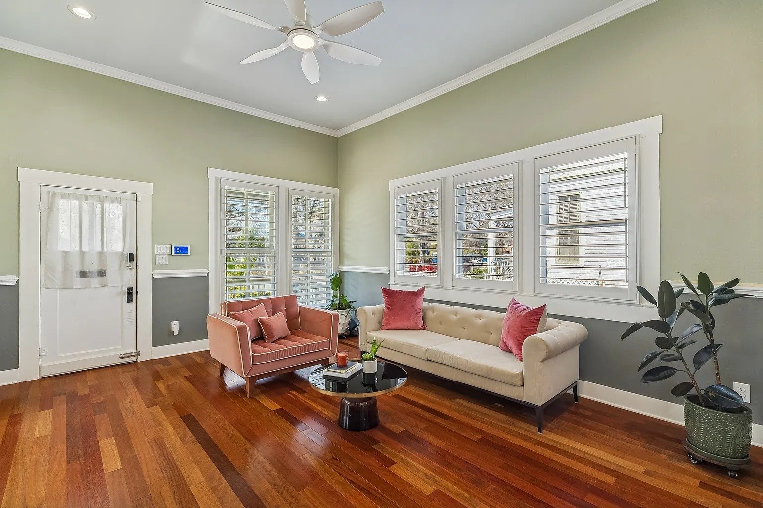 130 Crofton Ave