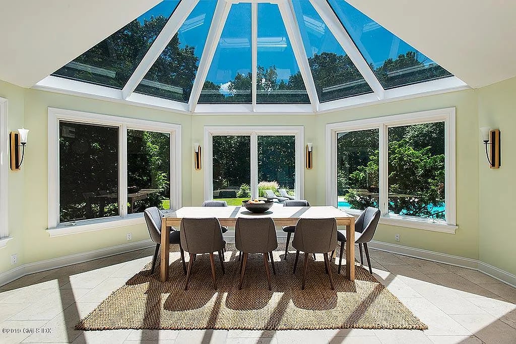 15 Mountain Laurel Dr