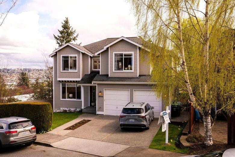 🏡 How to Win Multiple Offer Situations in Seattle (Without Overpaying)