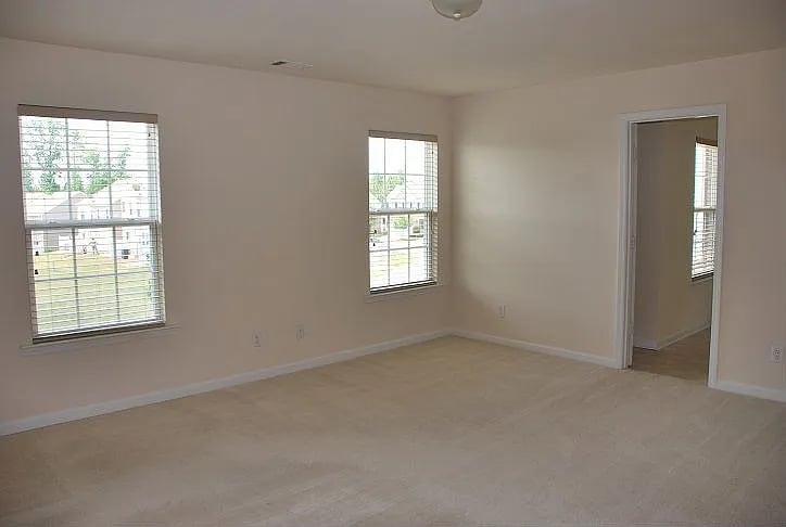 521 Windstone Trl