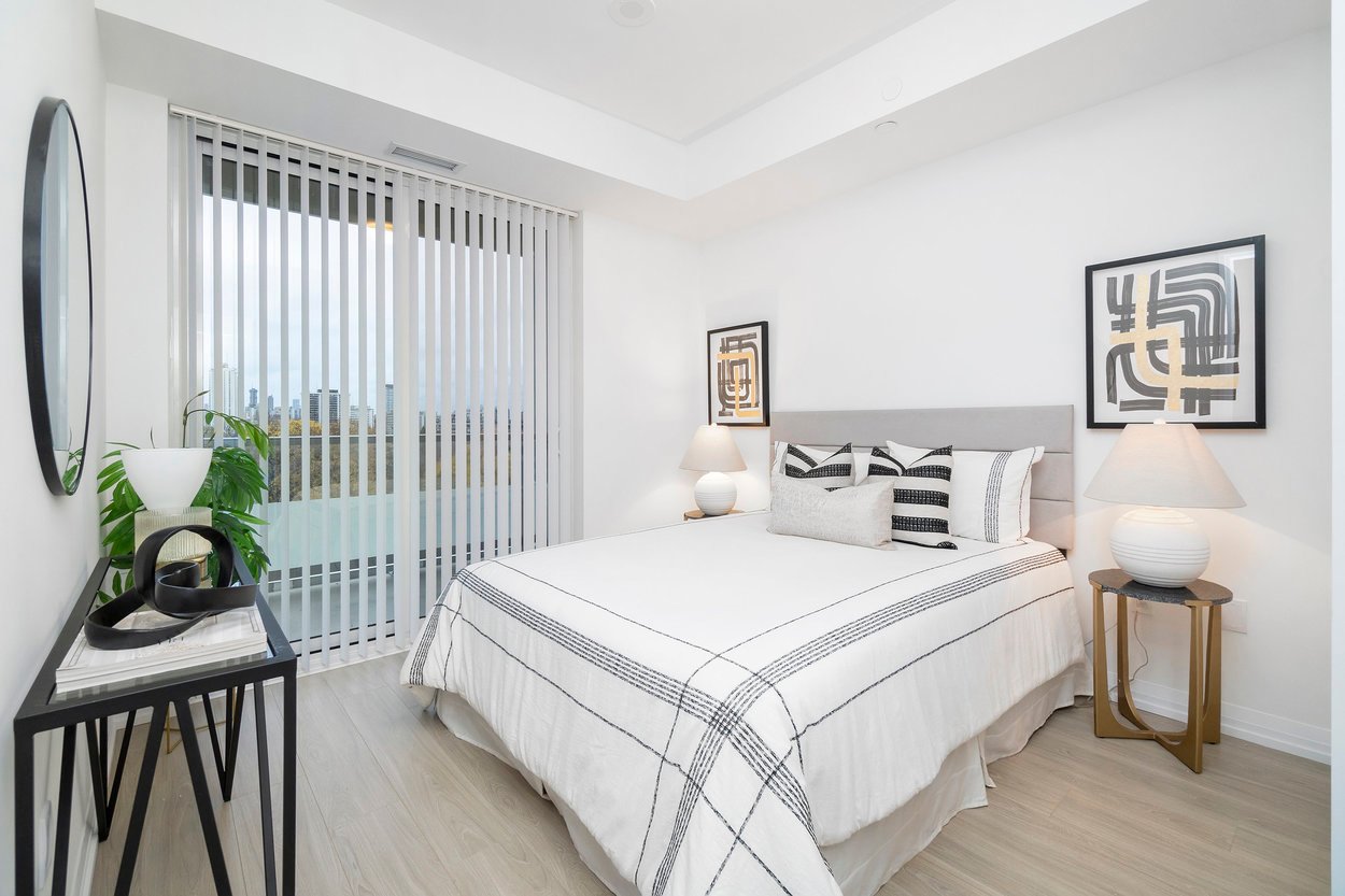 25 Holly St Unit: 708