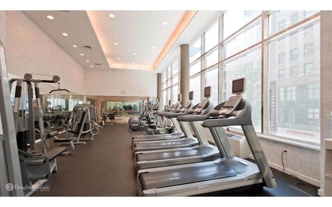 325 5th Ave, #37D
