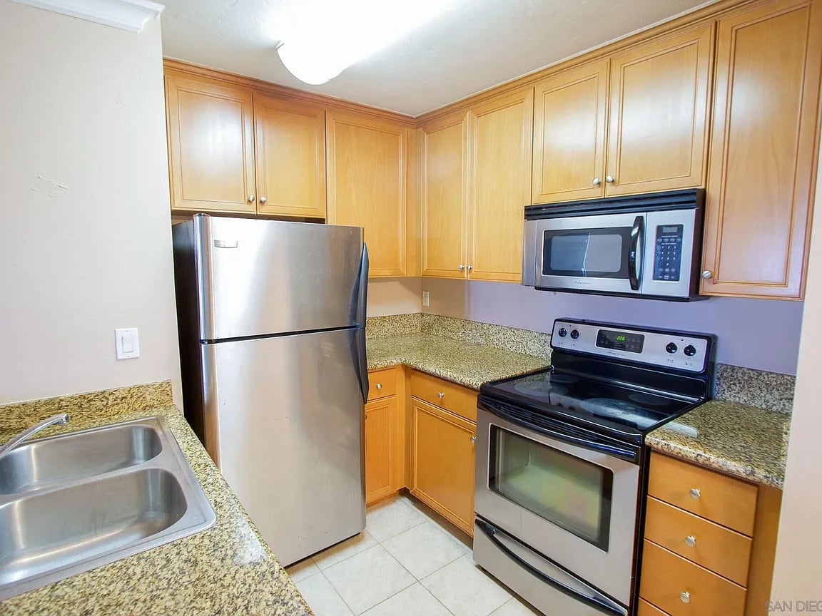 1423 Graves Ave #105