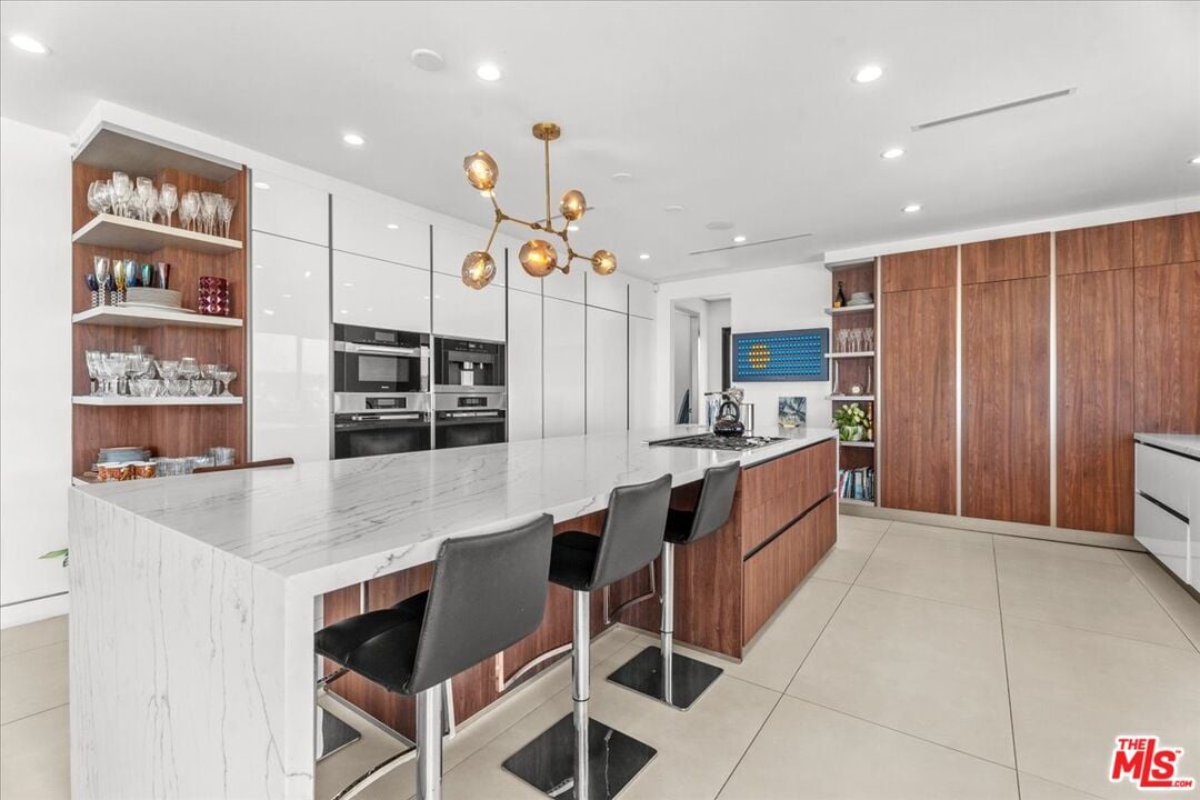 Celestia Estate, Hercules Dr, 90046