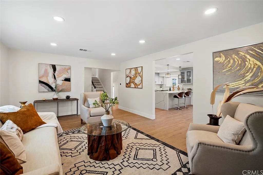 2141 Tierra Loma Dr
