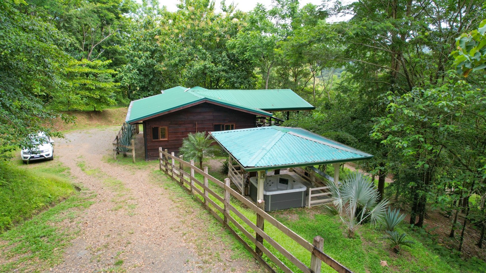 Mountain Chalet on 6.3 Acres with Stables & Panoramic Views