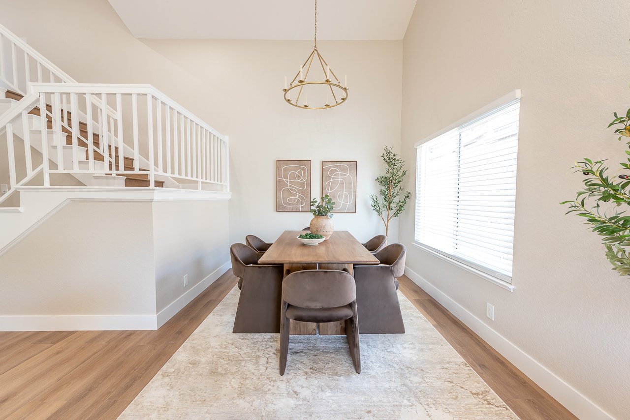 Newly Remodeled. 1 Bed/Bth down, Pioneer Elem!