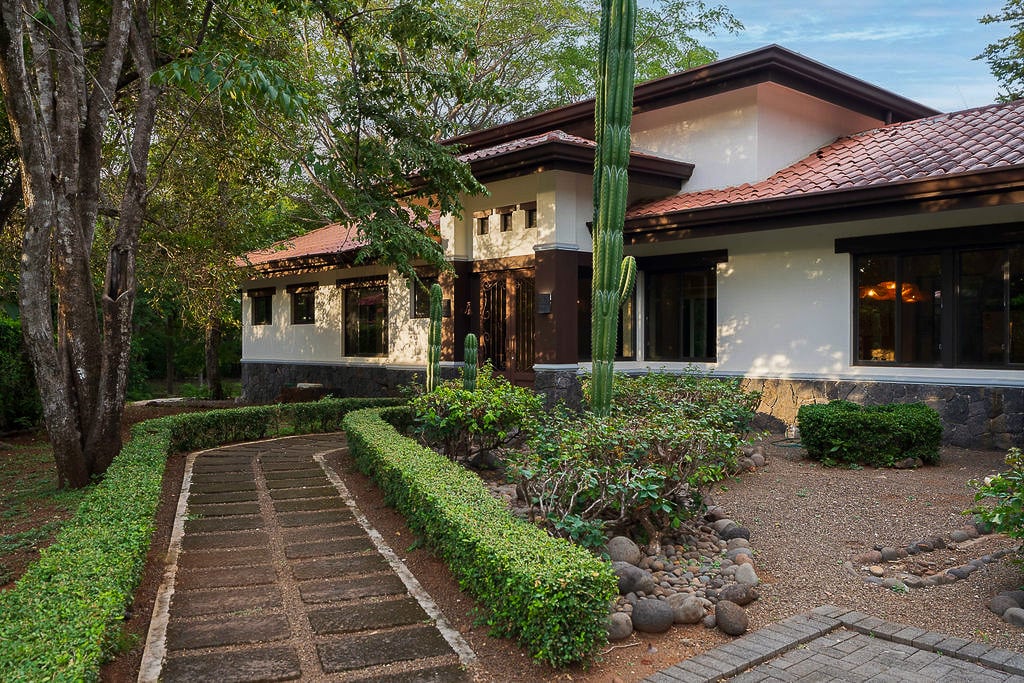 Casa Armonía | Spanish Colonial Estate in Hacienda Pinilla