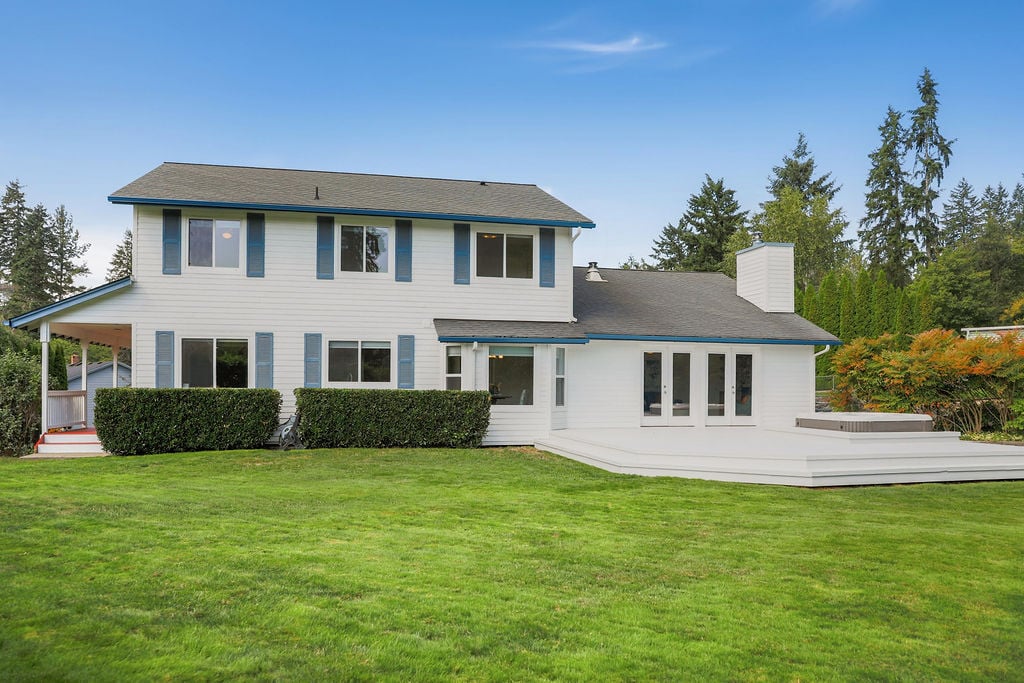 3055 NW Colonial Lane