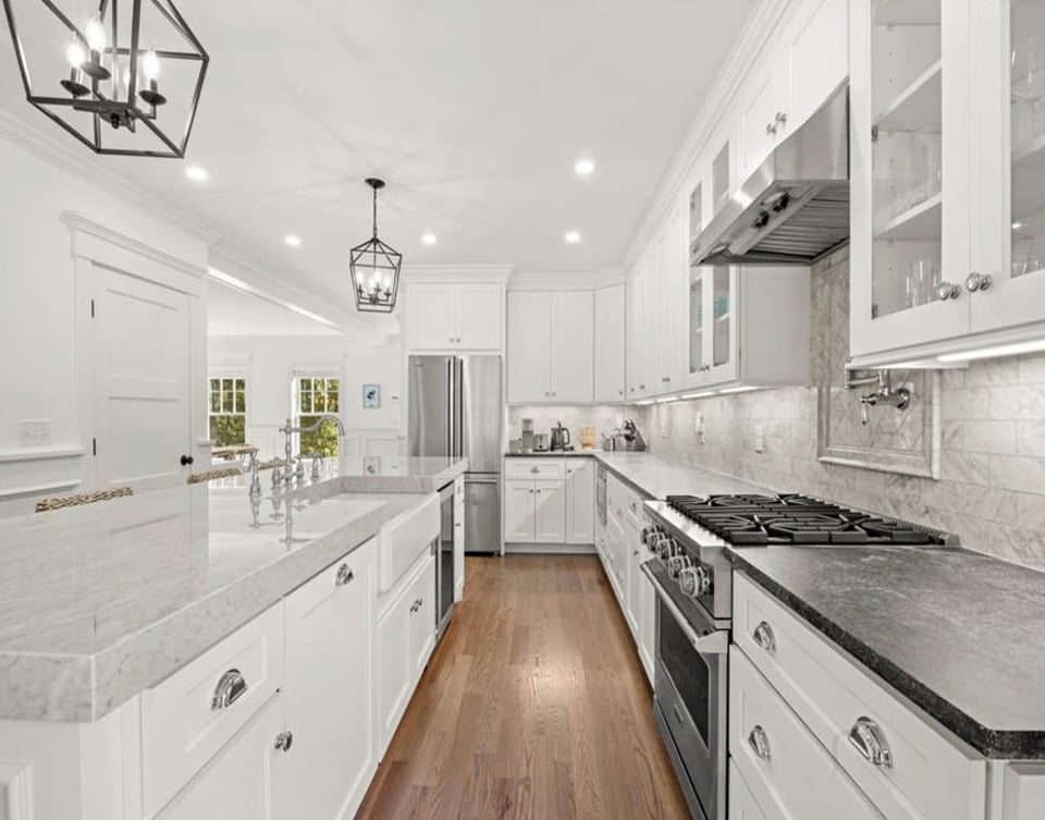 40 Edgewood Dr