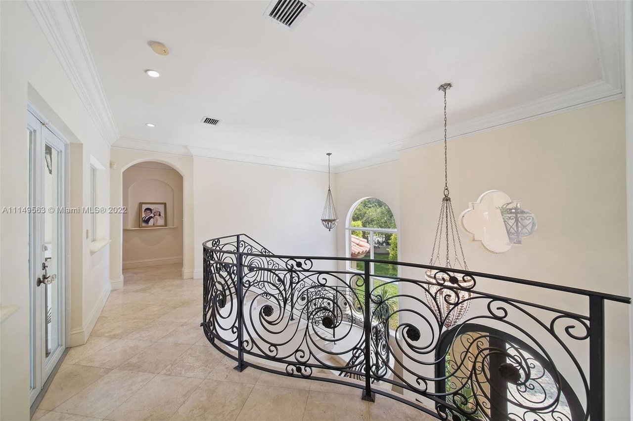 6400 SW 72nd Ct