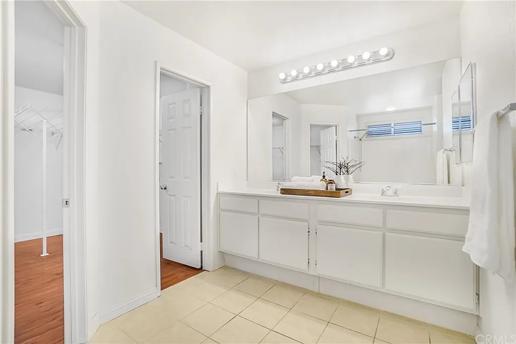 6528 Peridot Ct