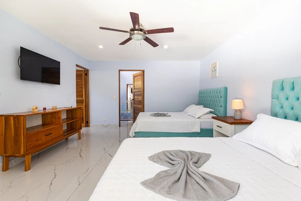 Turnkey Tropical Investment Contemporary Villa near Marina