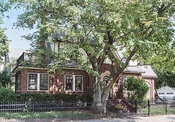 11 Dane St