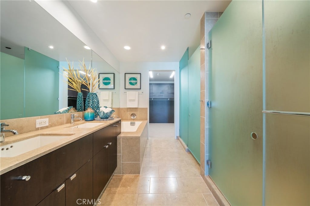 6250 Hollywood Blvd, #7G