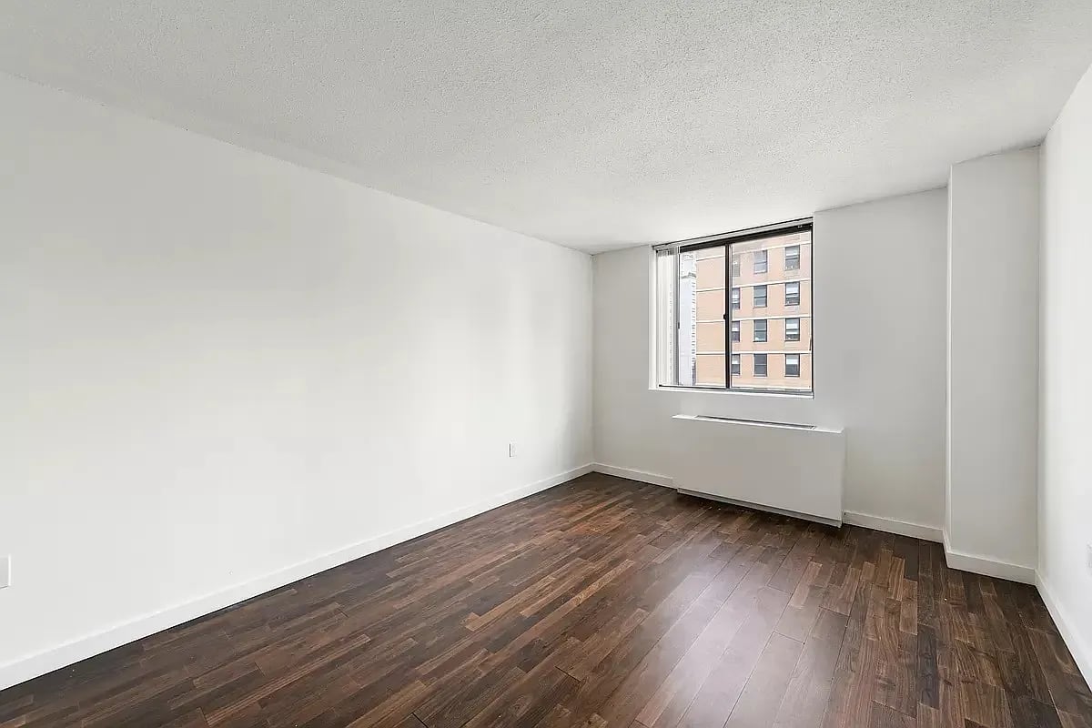 184 Lexington Ave #16C