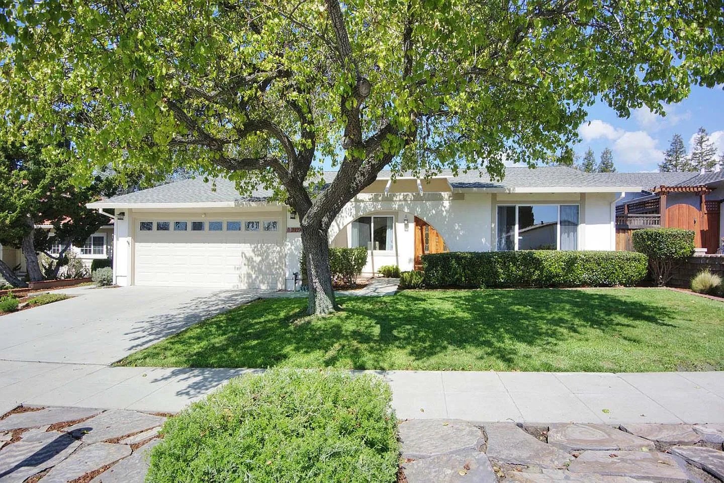 2127 Sepulveda Ave