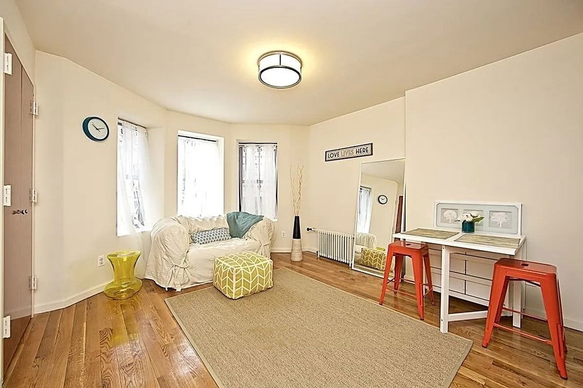 852 Union Street #1
