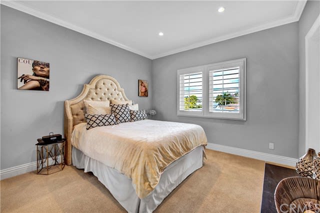 296 E Bay, Costa Mesa