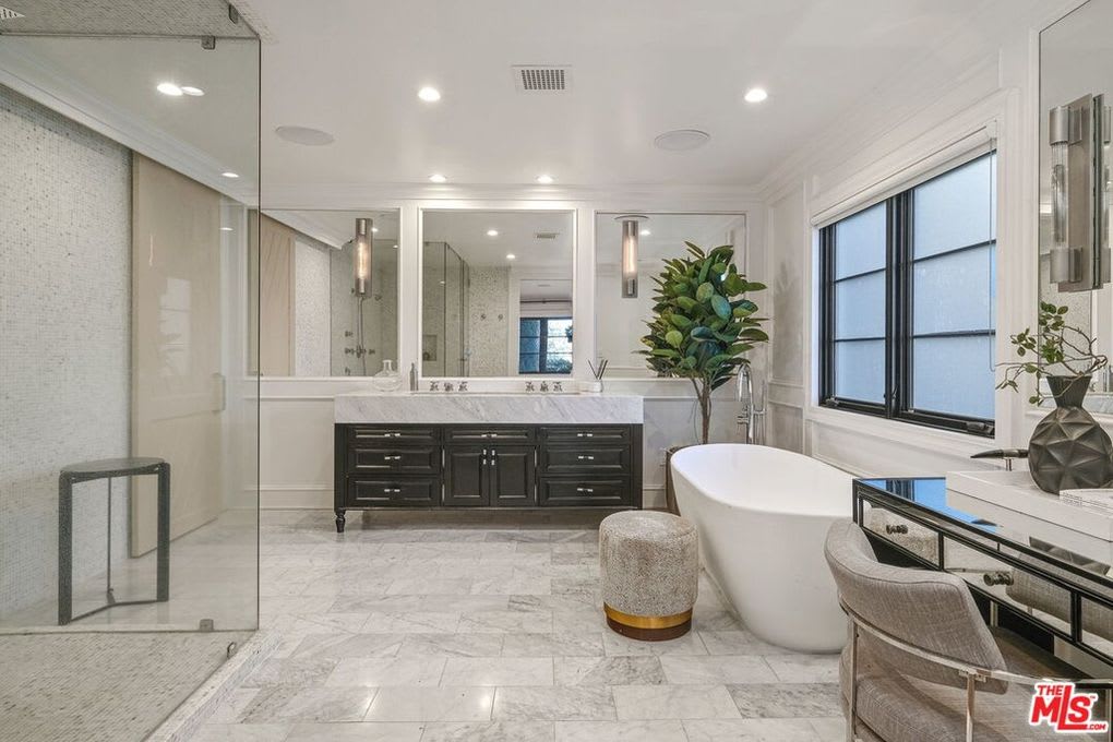 Luxe Eminence
