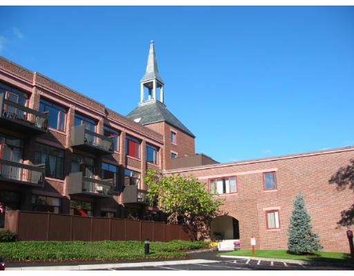 100 Keyes Rd, #207