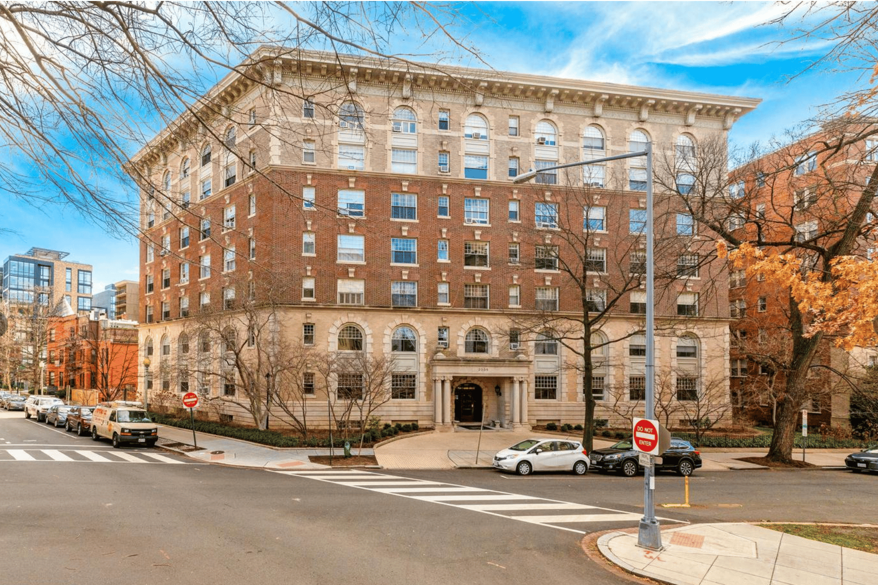2039 New Hampshire Ave NW #406
