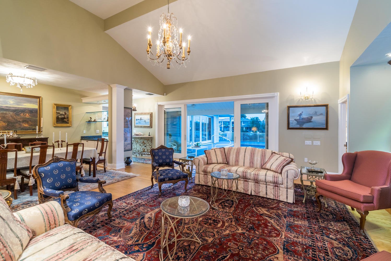 1329 Vista Dr