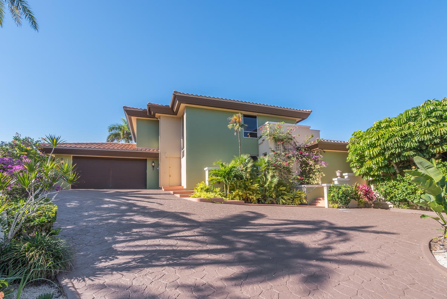 682 Mourning Dove Dr