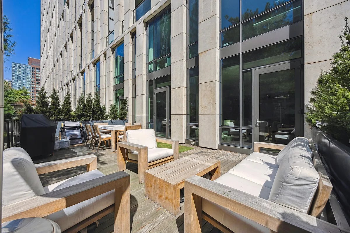 99 Warren Street 5D