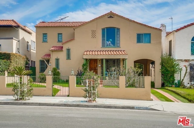 852 S Curson Ave