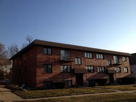 4810-12 Capitol Avenue