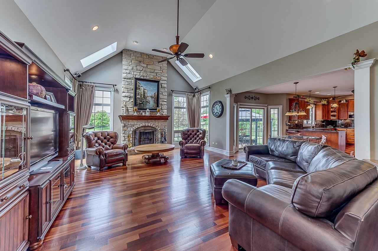 14112 Chalk Hill Rd