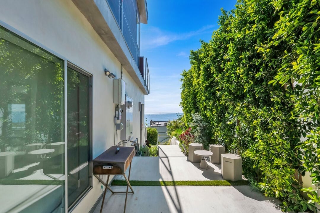 Atlas Heights, Malibu Rd, 90265