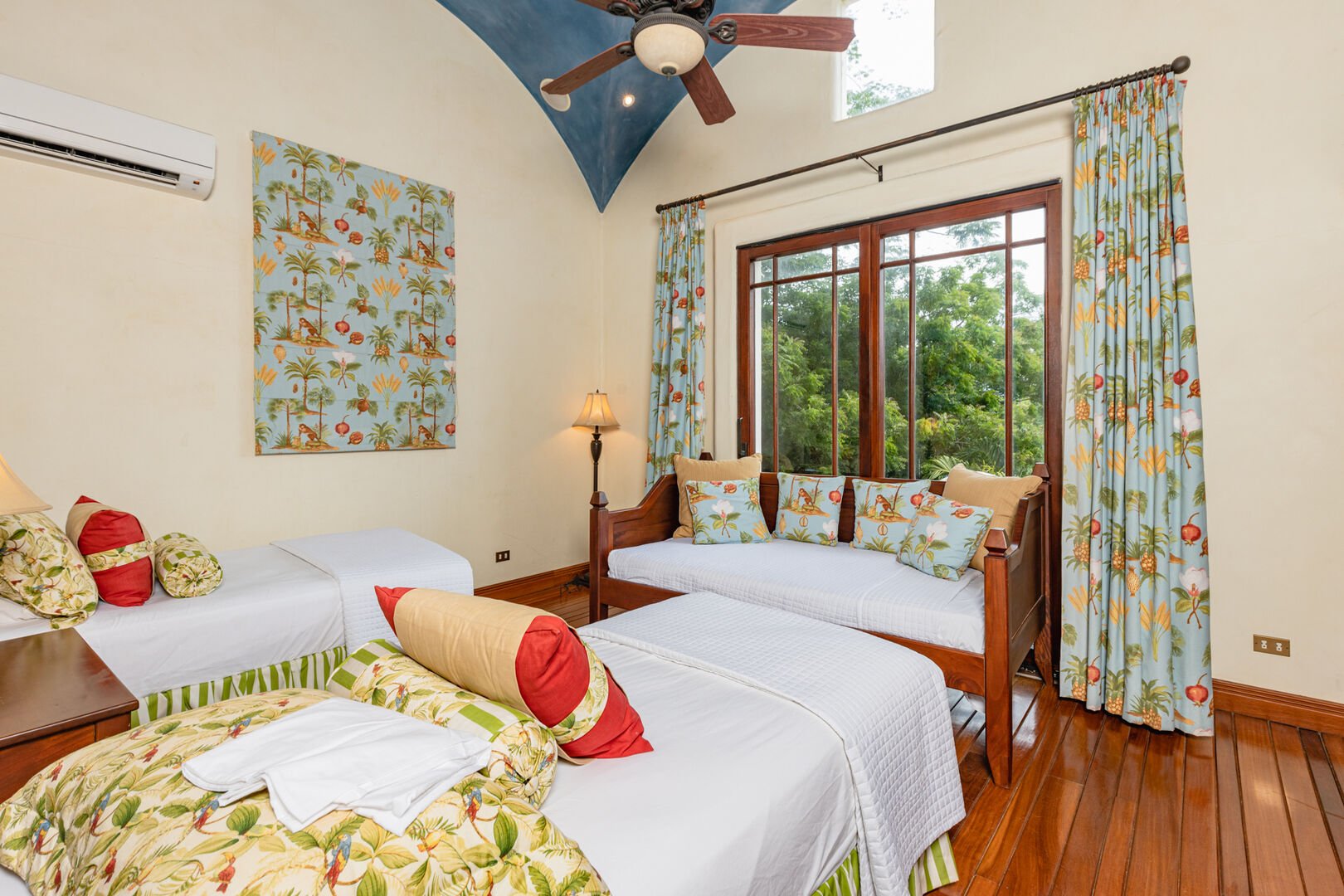 Casa Orquidea | Tvedroom Spanish Colonial in Exclusive Hacienda Pinilla
