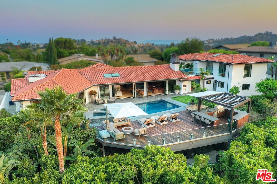 3028 Paulcrest Drive