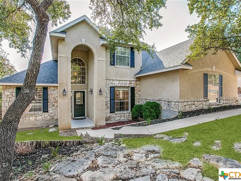 602 Solo St