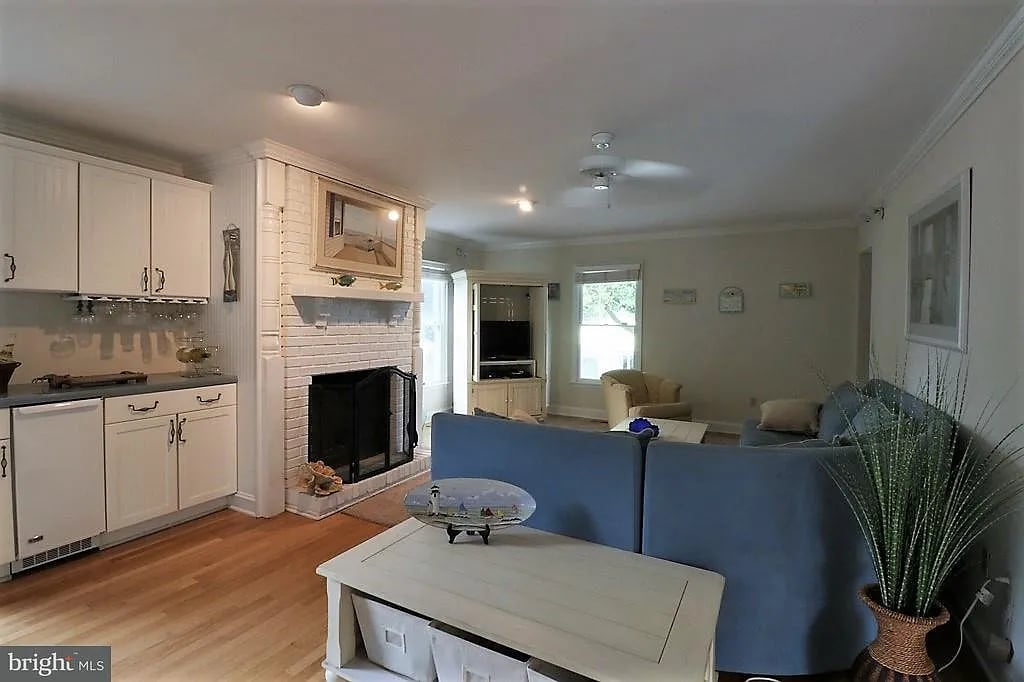 22 Woodland Ave
