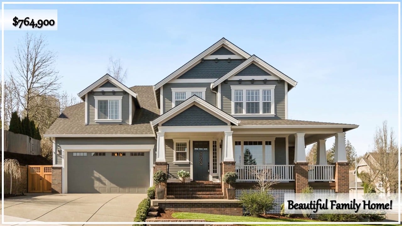 Stunning Custom Home!
