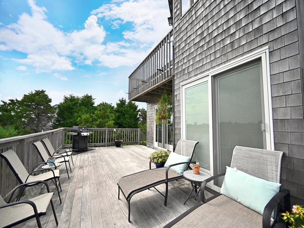 14 Plains Head Ln
