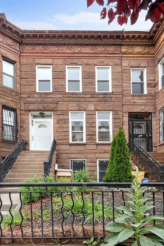 863 Jefferson Avenue Unit: 2