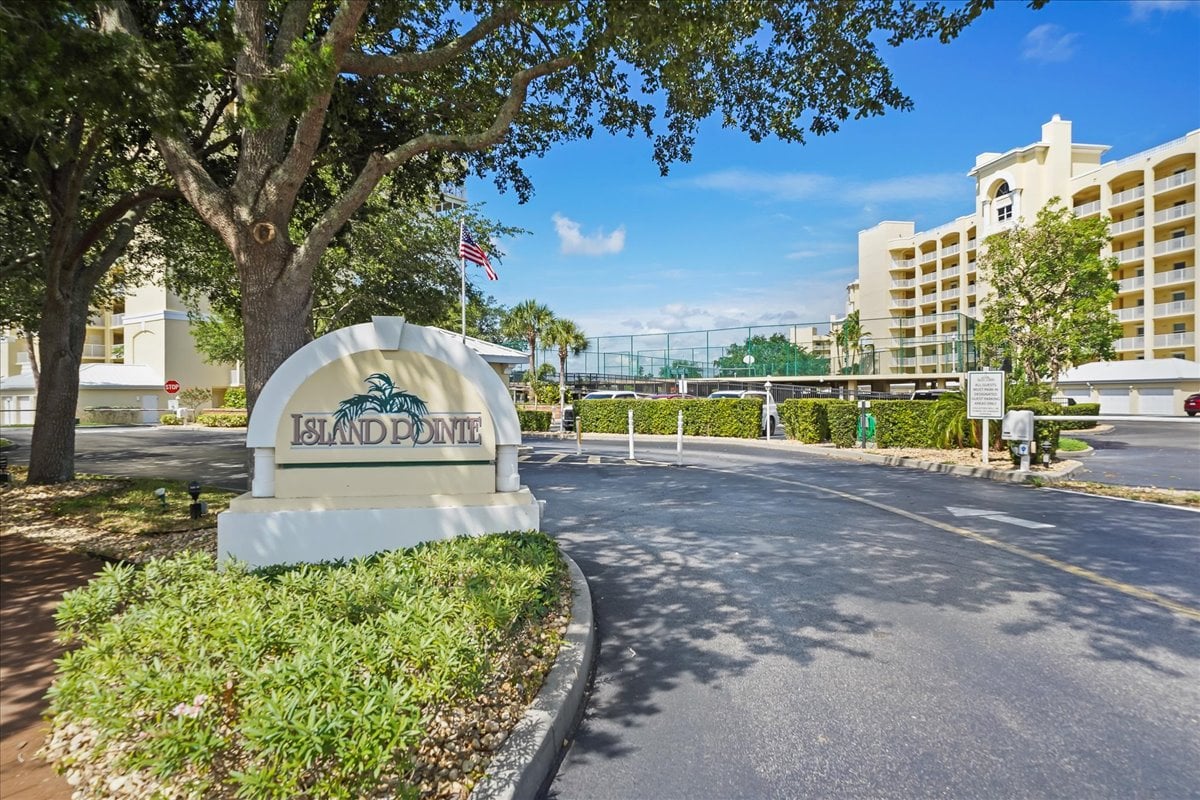 480 Sail Lane #705