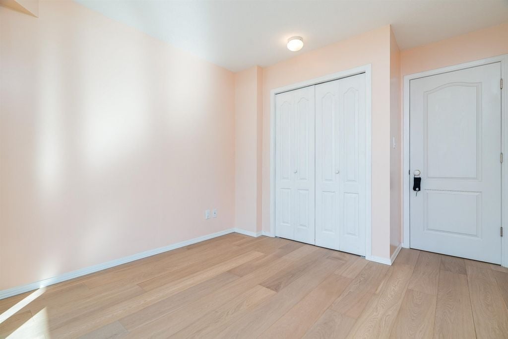 5833 Wilson Ave, #1005