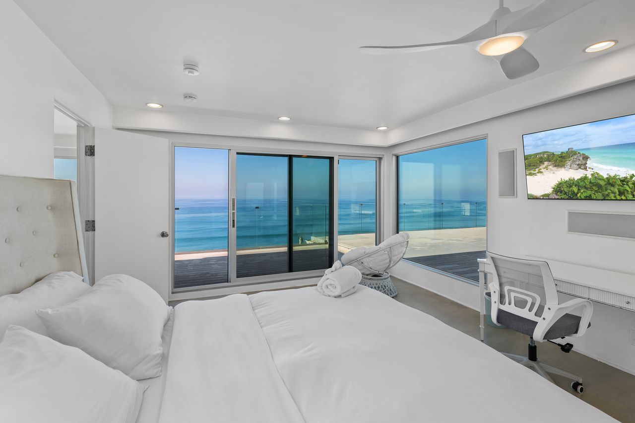 Encinitas Oceanfront Retreat