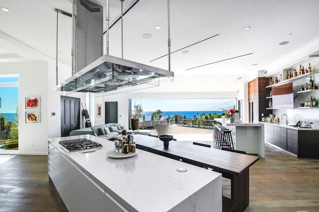 Vireon Pavilion, Pacific Coast Hwy, 90265