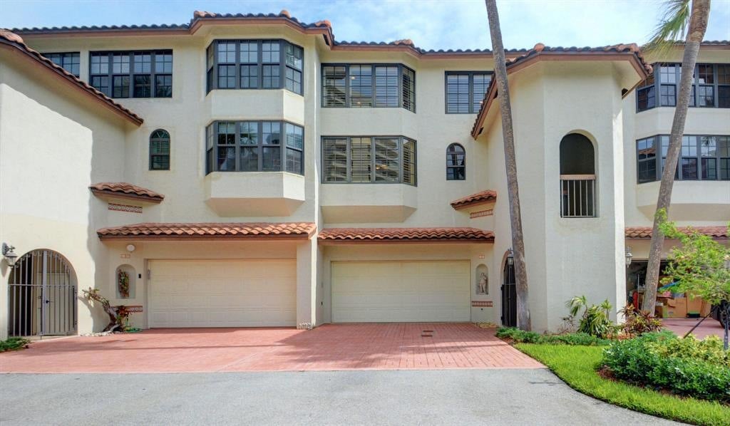 4401 N Ocean Blvd Unit 16
