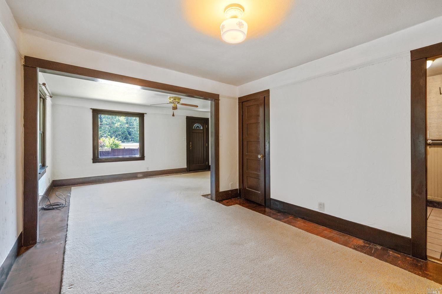 1132 Sir Francis Drake Blvd