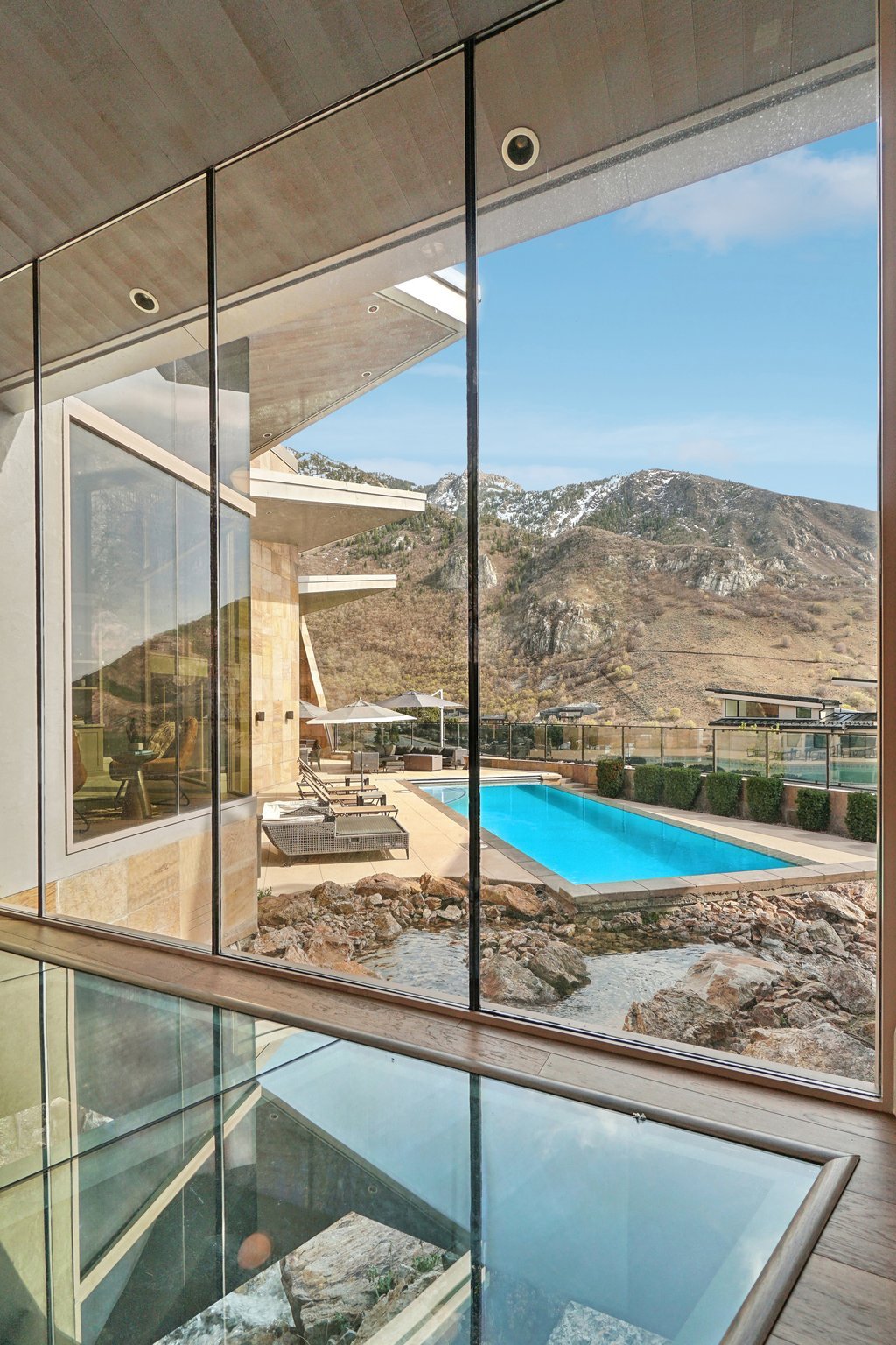 4141 E Canyon Estate Dr