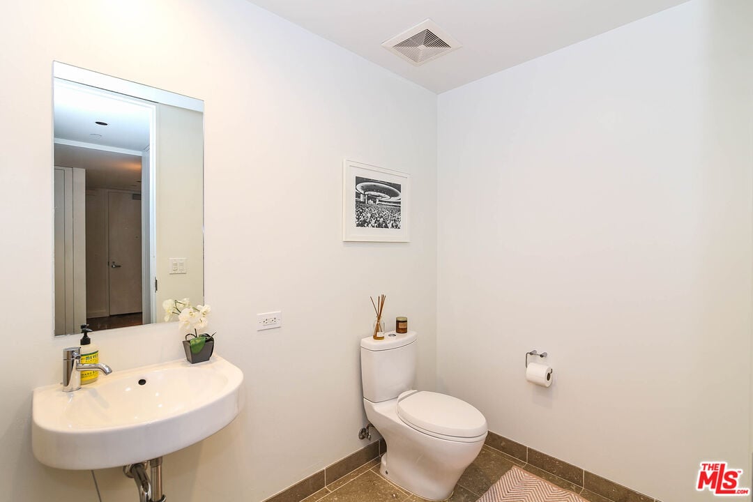 6250 Hollywood Blvd, #11N