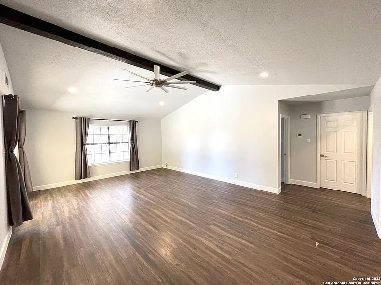 107 Weese Ln