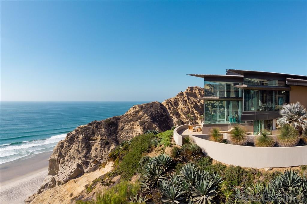 9828 La Jolla Farms Rd